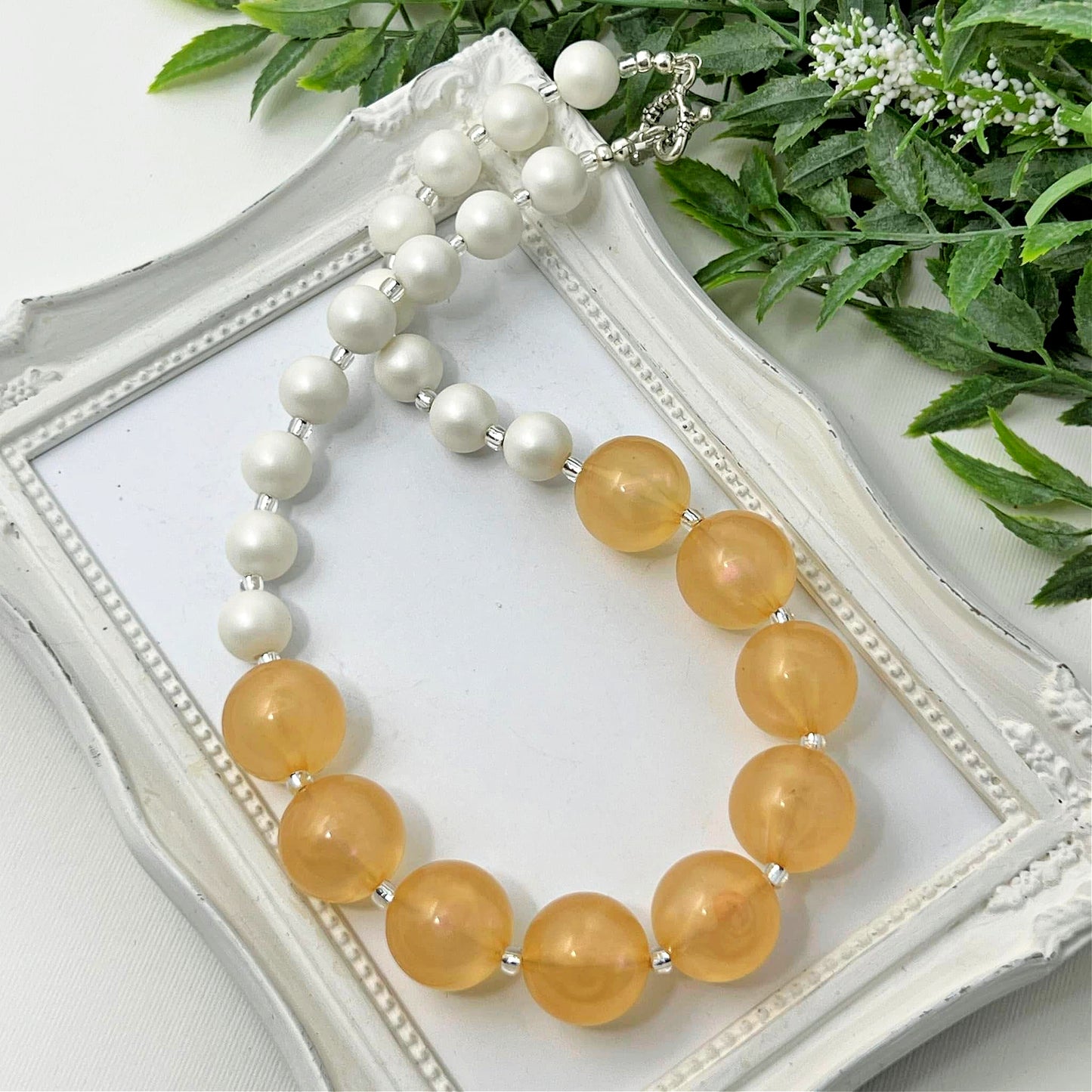 Buttercup Iridescent Not-so-chunky Necklace