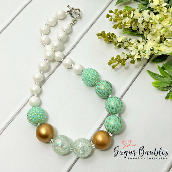 Mint Green Arrows Not-so-chunky Necklace