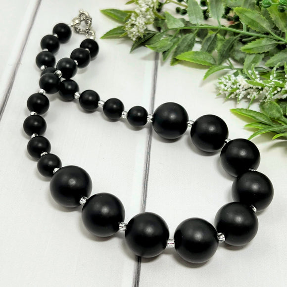 Black Matte Not-so-chunky Necklace