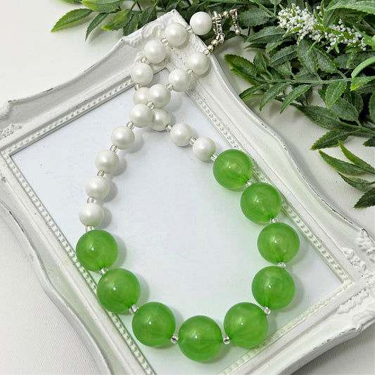 Green Iridescent Not-so-chunky Necklace