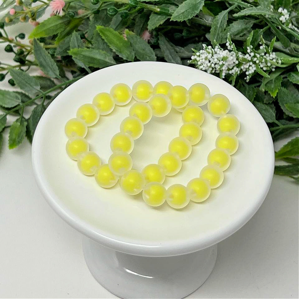 10mm Yellow Matte in Clear Frost Bracelet