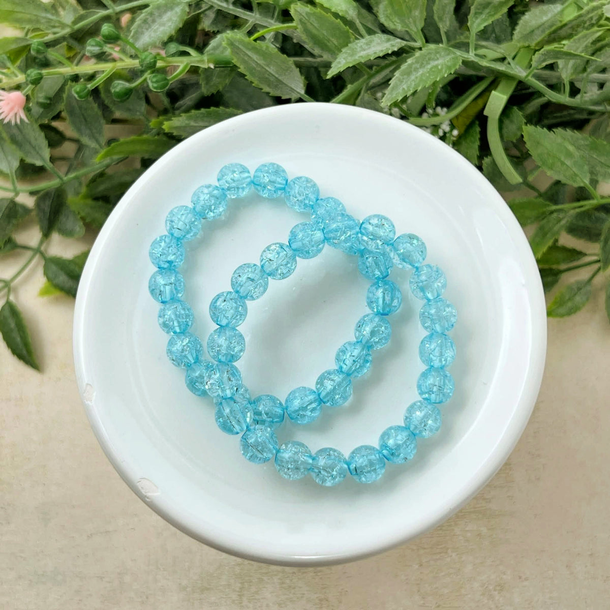 8mm Bright Blue Crackle Bracelet