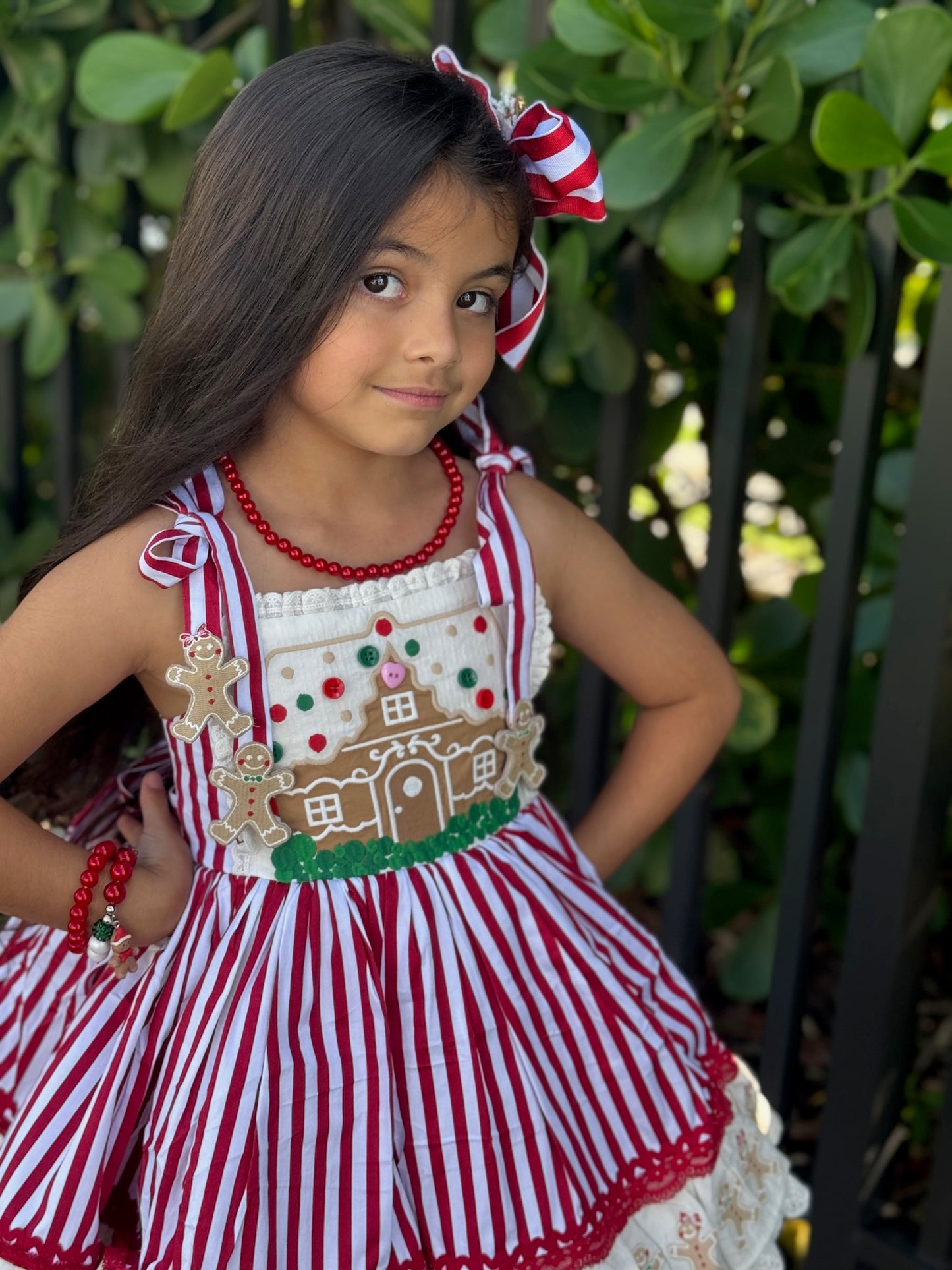 Gingerbread Man Bracelet - red & green