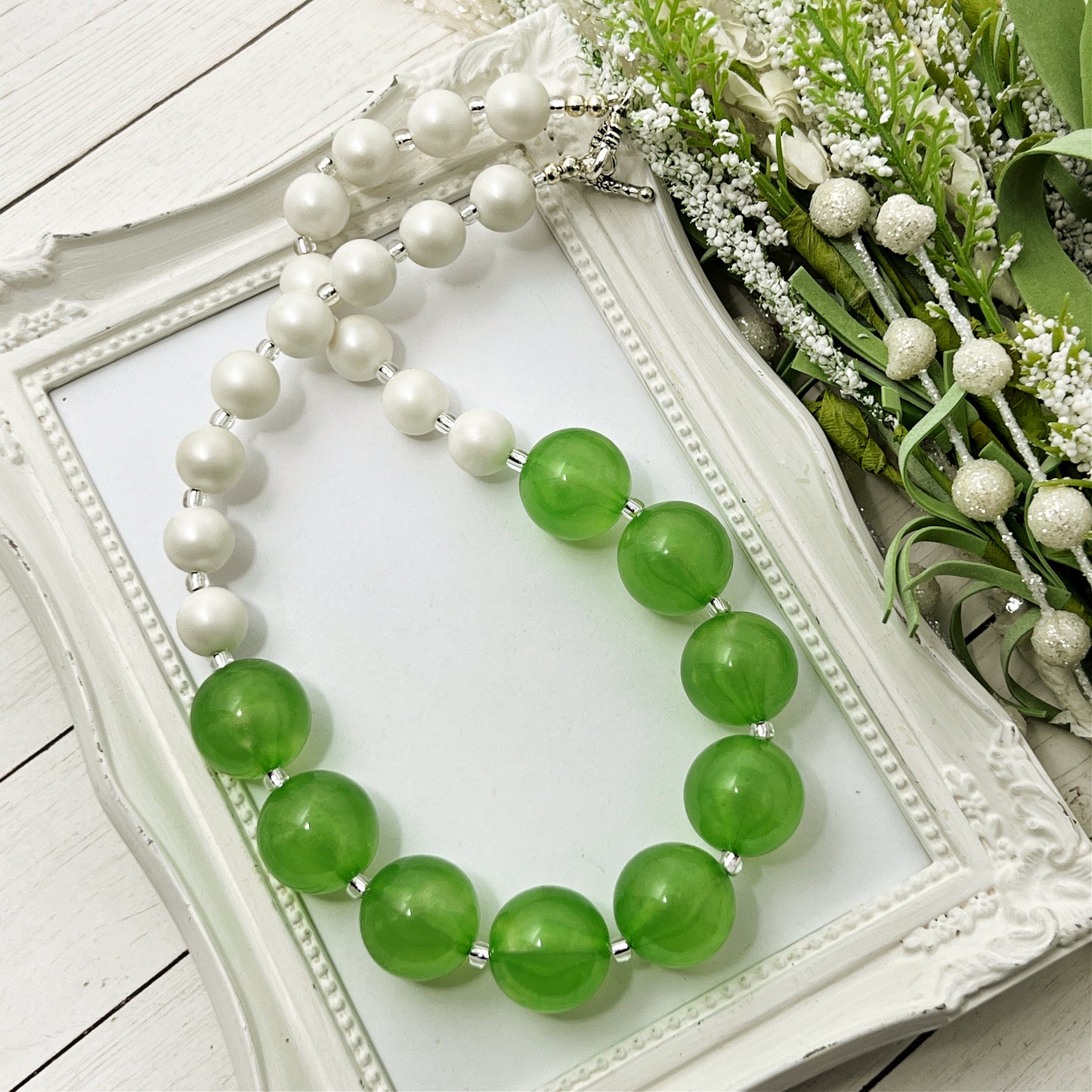 Green Iridescent Not-so-chunky Necklace